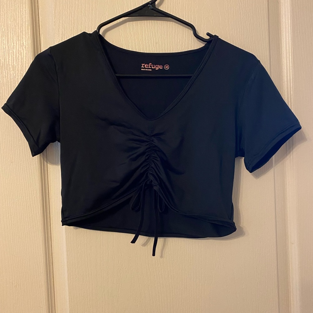 Black workout top